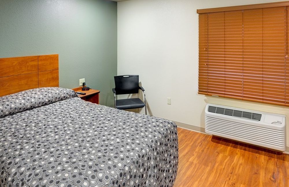 Extended Stay America Select Suites - Wichita - North Room photo