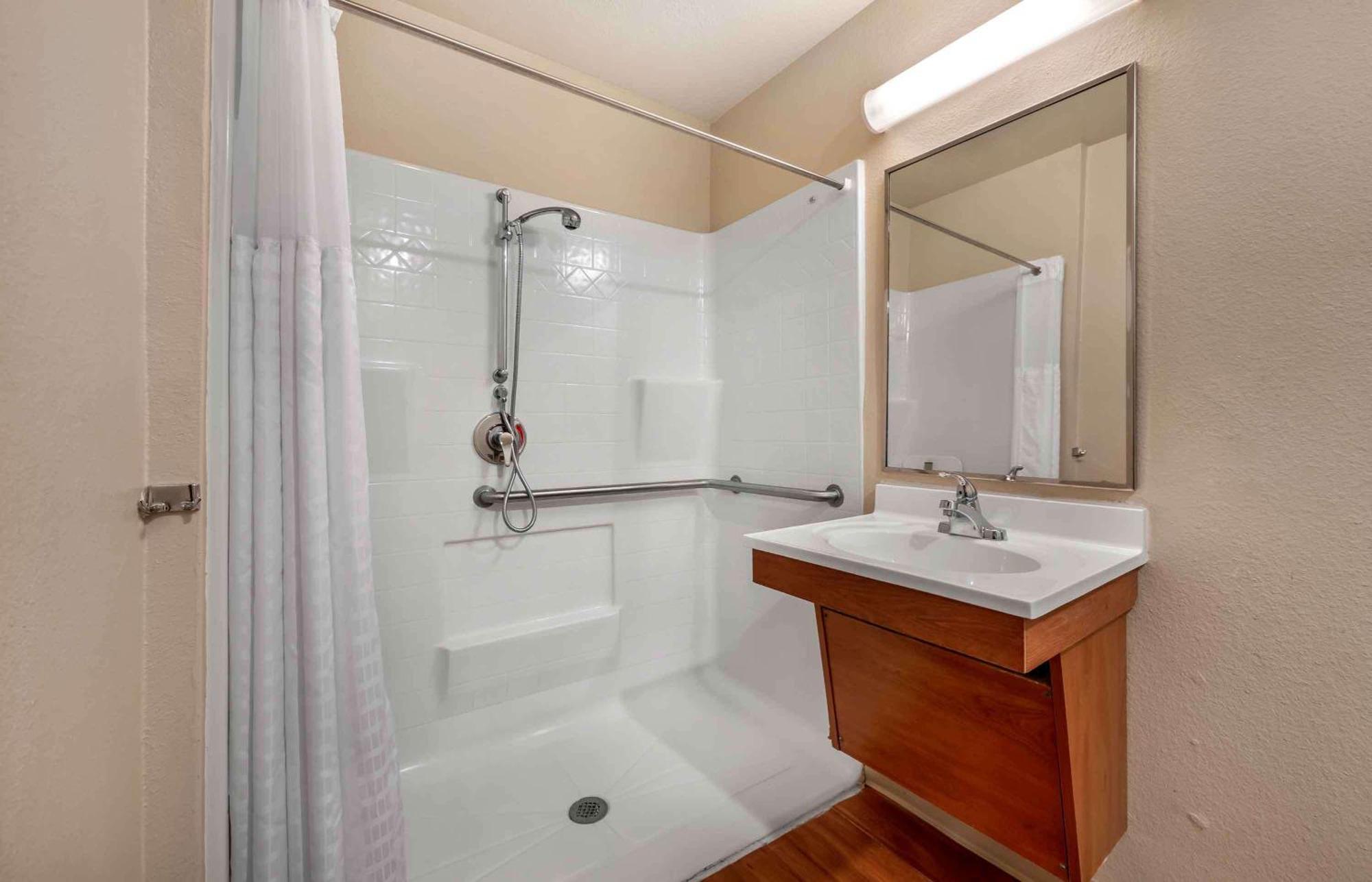 Extended Stay America Select Suites - Wichita - North Exterior photo